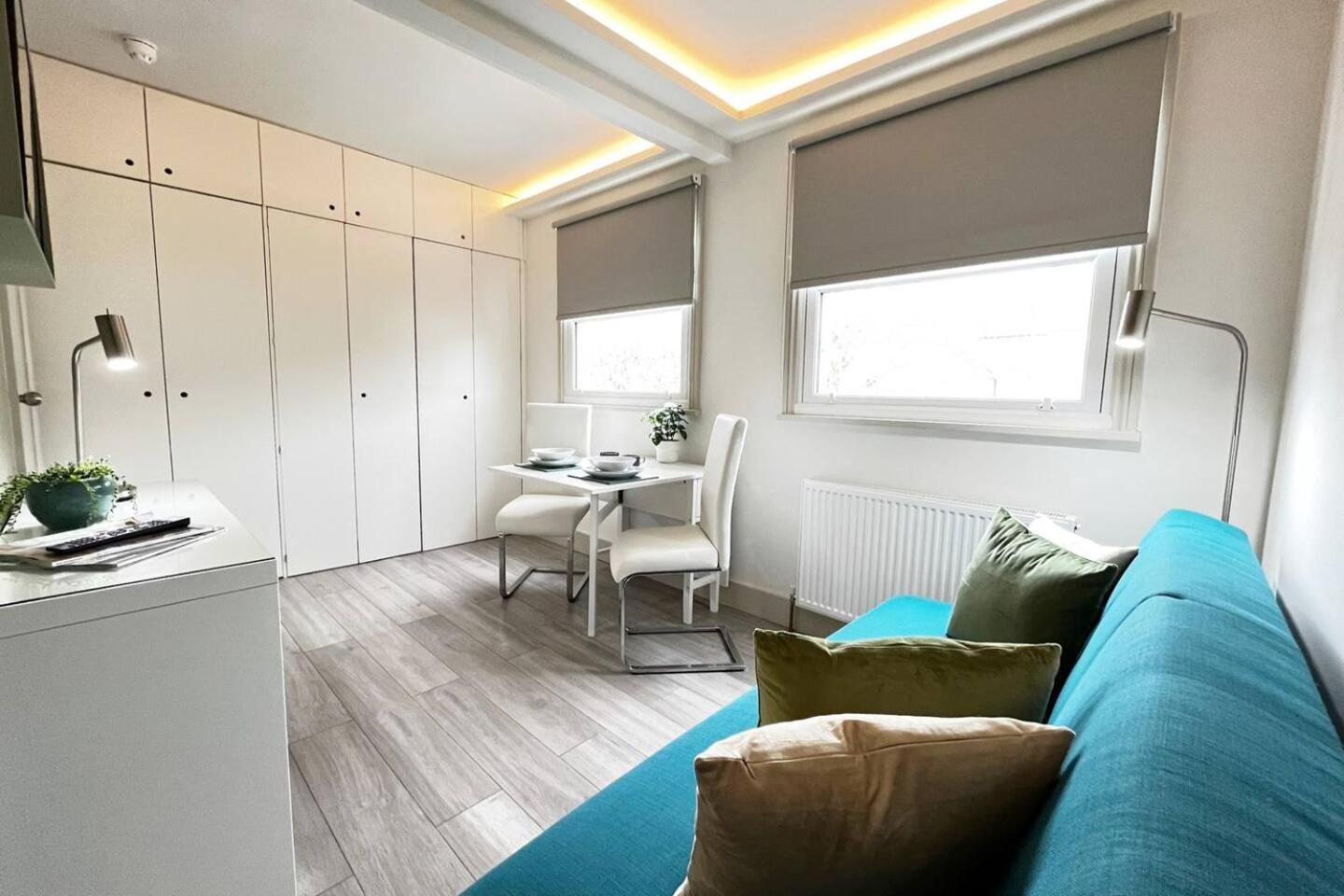 Apt 11 Seaside Serenity Chic Studio Steps To Beach Brighton Exterior photo